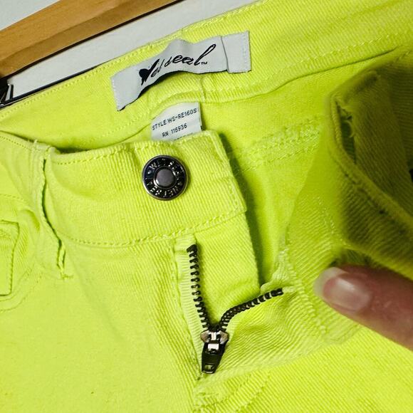 Vintage Wet Seal Women's Neon Yellow Highlighter Straight Leg Jeans Size 9 - Picture 4 of 9